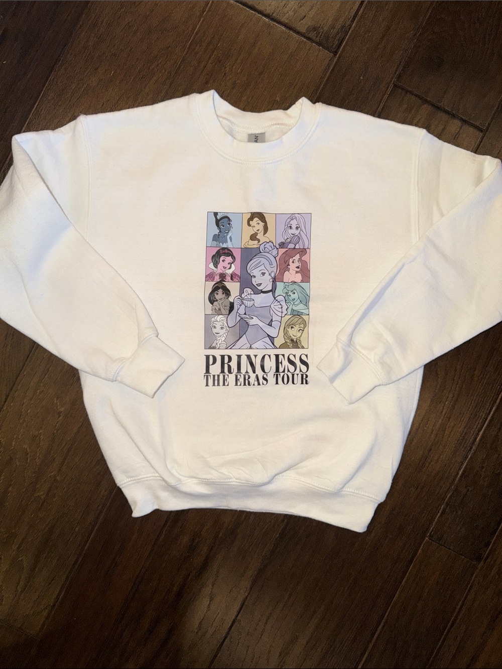 White "Princess The Eras Tour" Graphic Sweatshirt Disney trip kids small size 6
